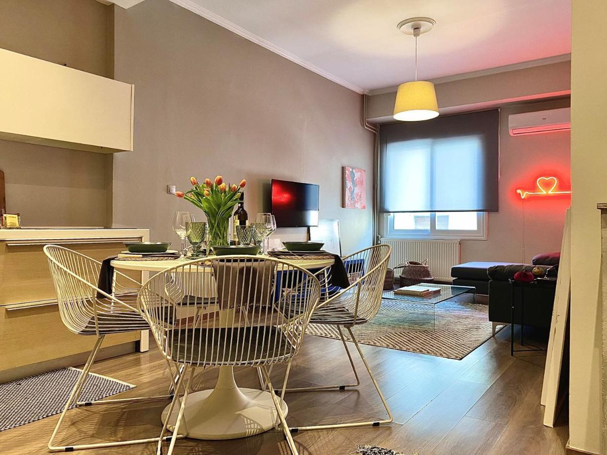 Ultimate Downtown Escape Apartament